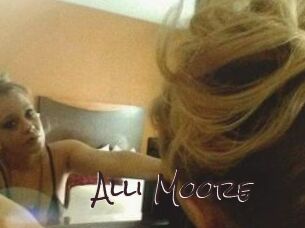 Alli_Moore
