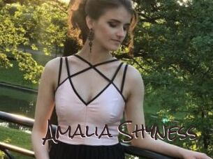 Amalia_Shyness