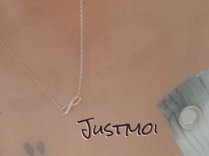 Justmoi
