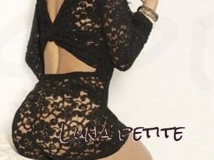 Luna_petite