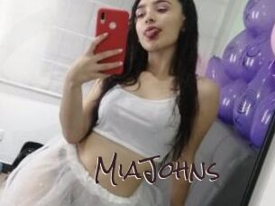 MiaJohns