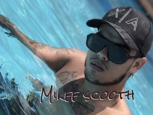 Mikee_scooth