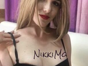 NikkiMo