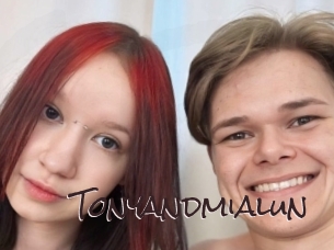 tonyandmialun Spicy Blogs